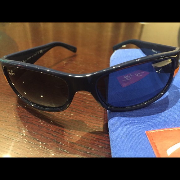 Kids Ray Bans sporty sunglasses - Picture 2 of 5